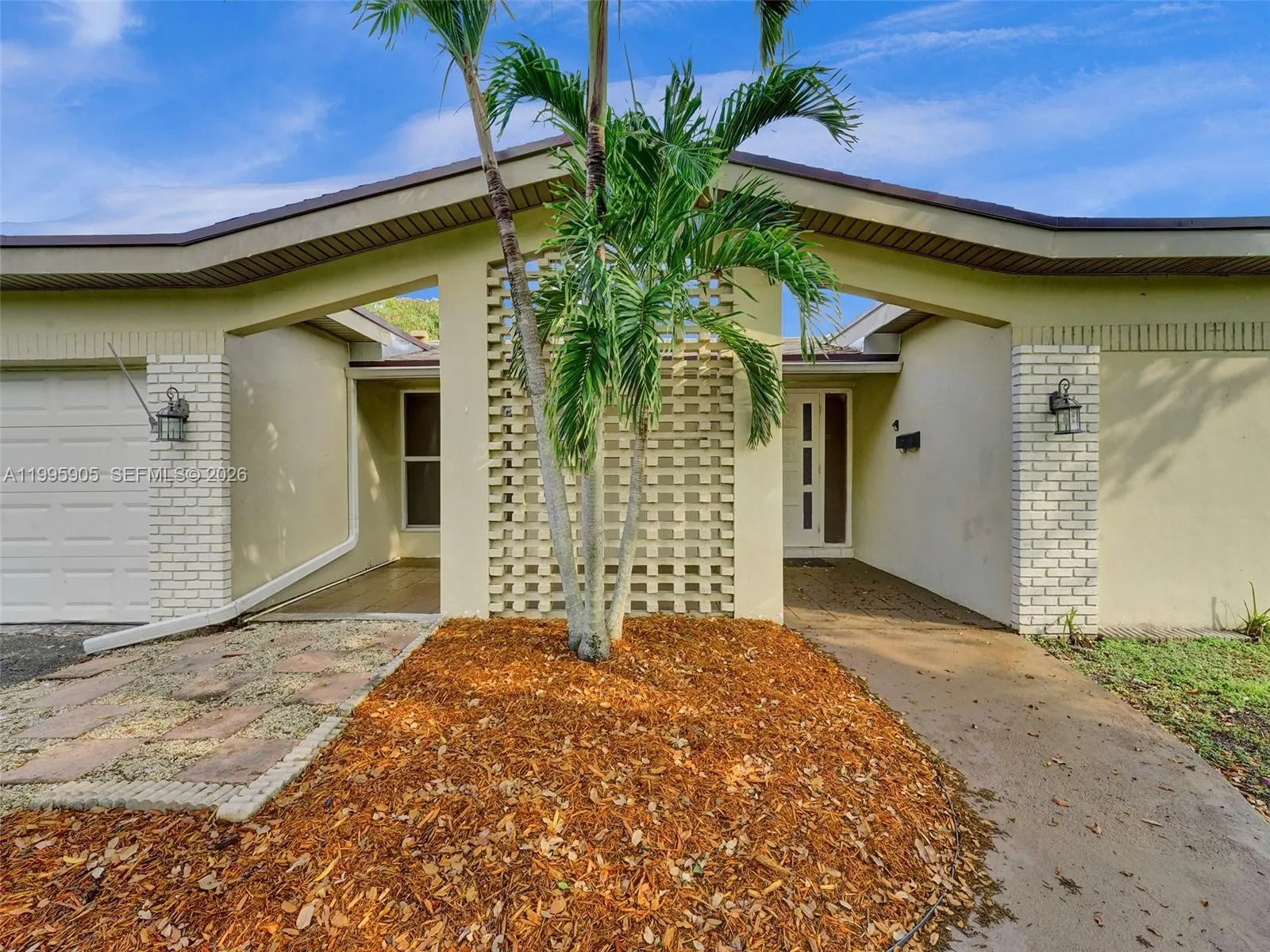 7231 NW 20th St, Sunrise FL 33313