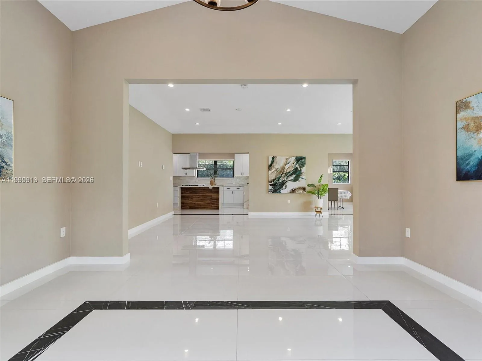 1500 Biarritz Dr, Miami Beach FL 33141