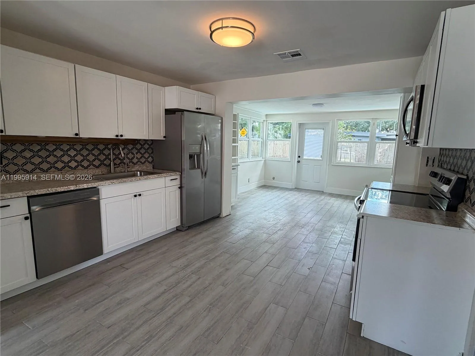 6604 Raleigh St, Hollywood FL 33024