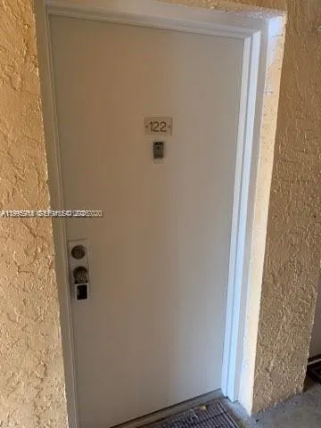 5921 Washington St # 122, Hollywood FL 33023