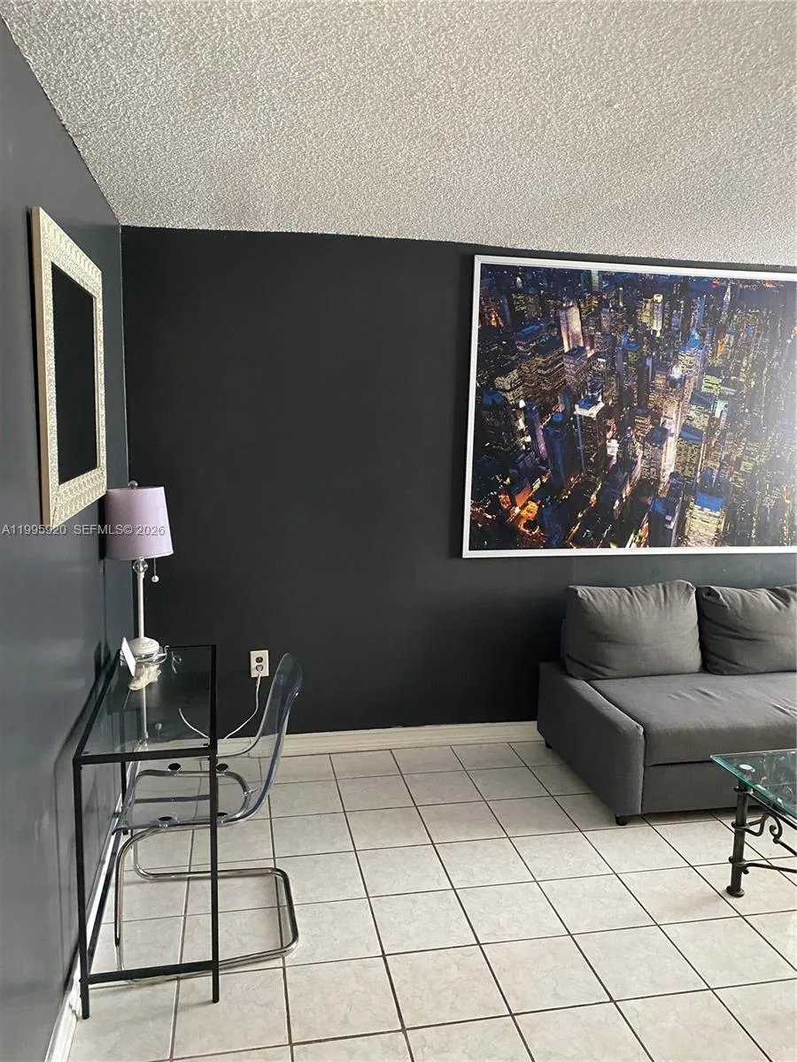 1732 Meridian Ave # 504, Miami Beach FL 33139