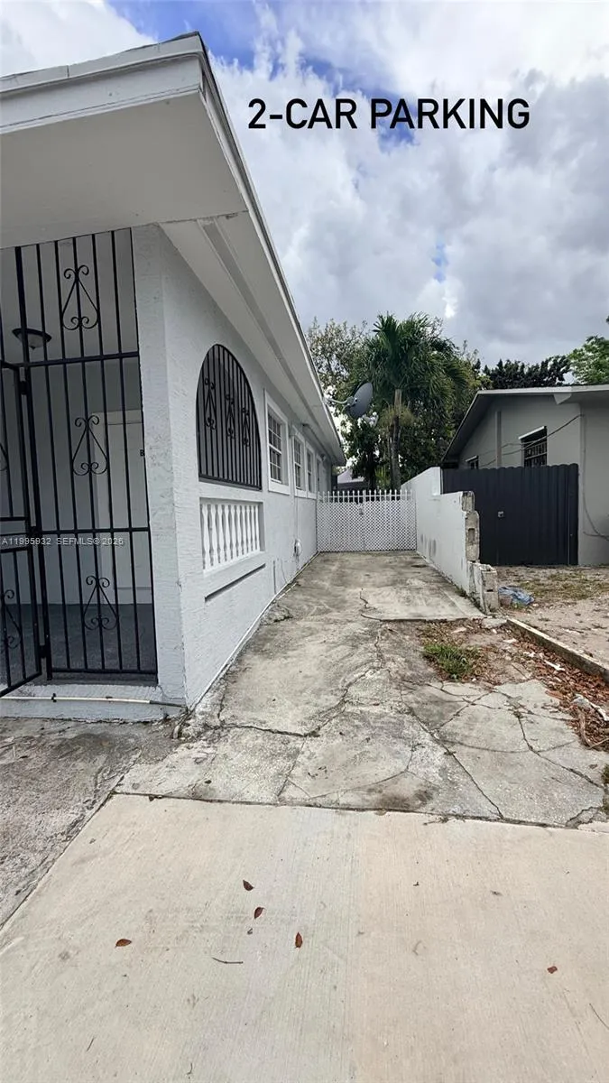 2250 NW 103rd St # B, Miami FL 33147