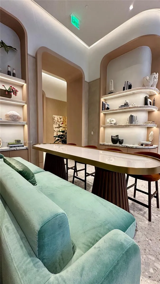 77 SE 5th Street # 2908, Miami FL 33131