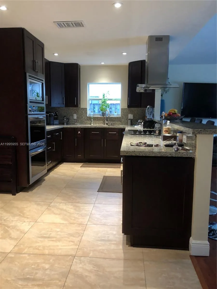 7969 NW 51st Ct, Lauderhill FL 33351