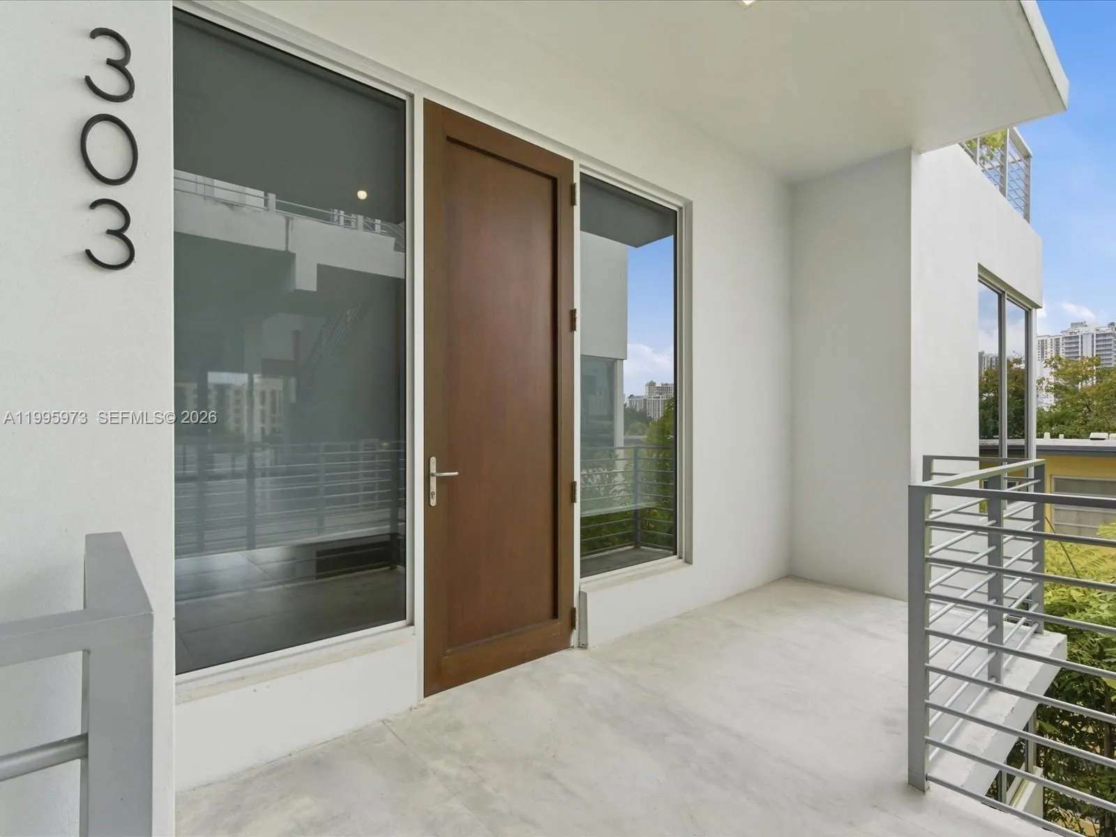 529 SW 11th St, Miami FL 33129