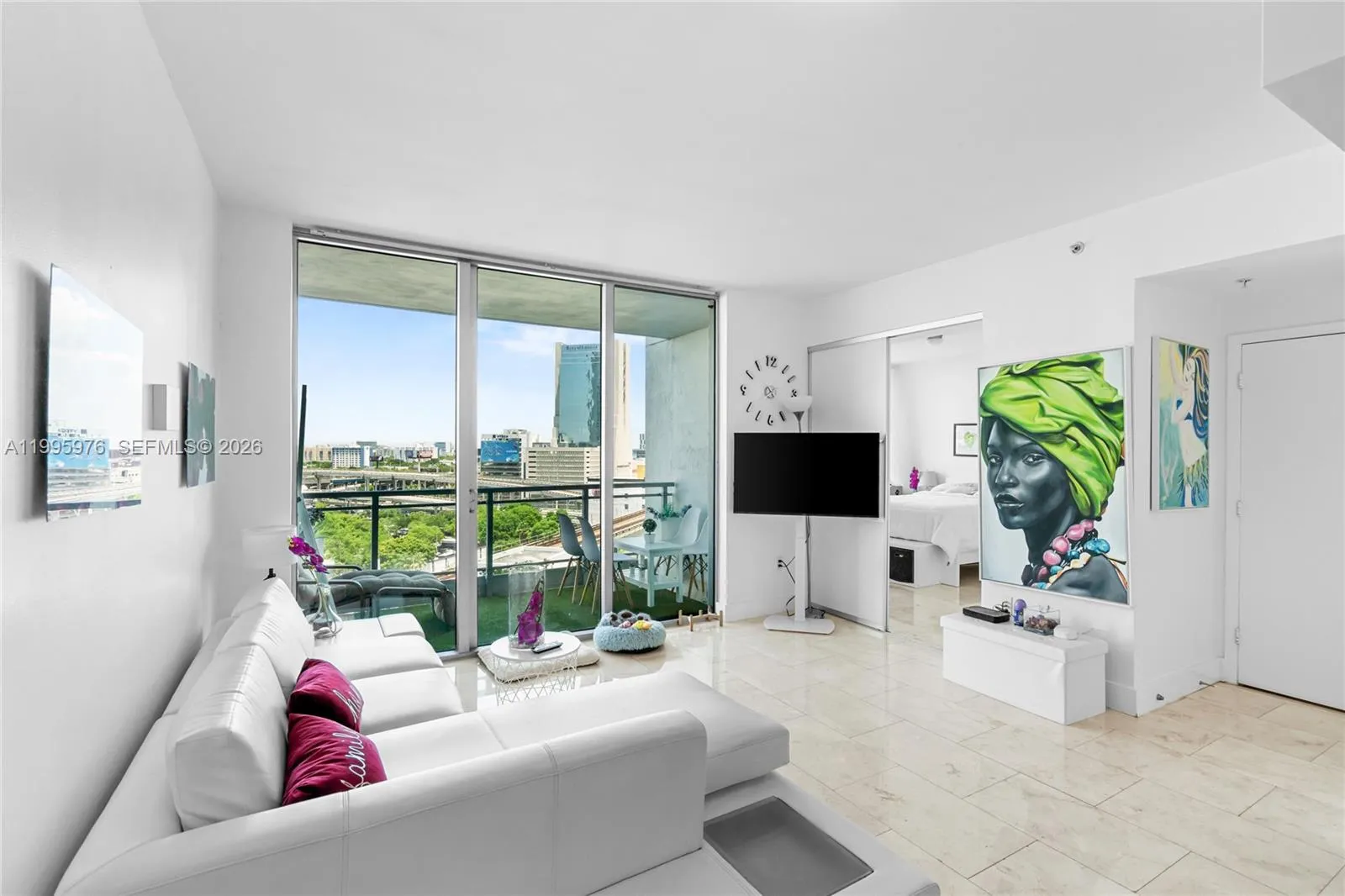 90 SW 3rd St # 1209, Miami FL 33130