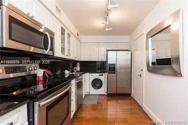 6770 Indian Creek Dr, Miami Beach FL 33141