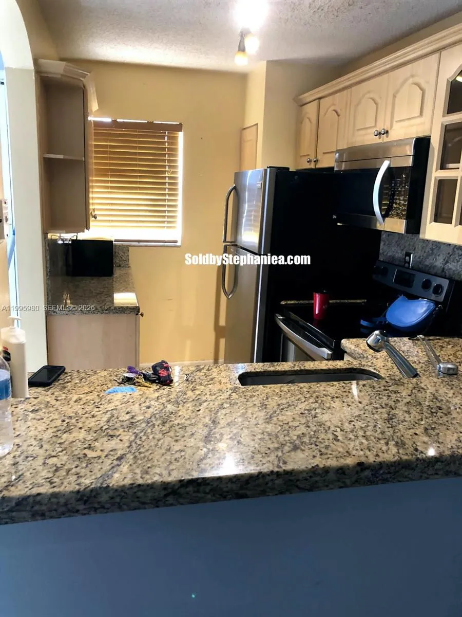 6858 NW 173rd Dr # 305, Hialeah FL 33015