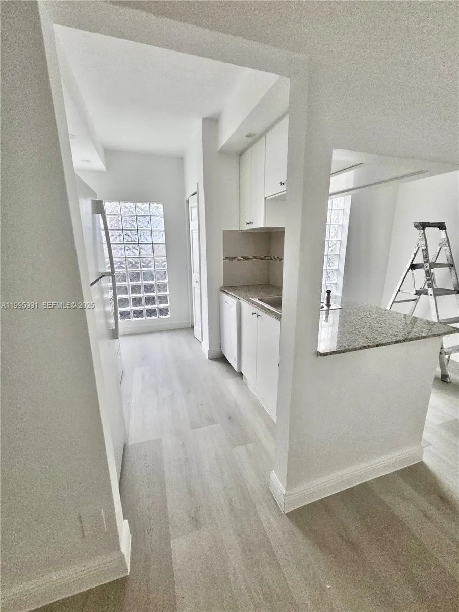 568 SW 3rd St # 566, Miami FL 33130