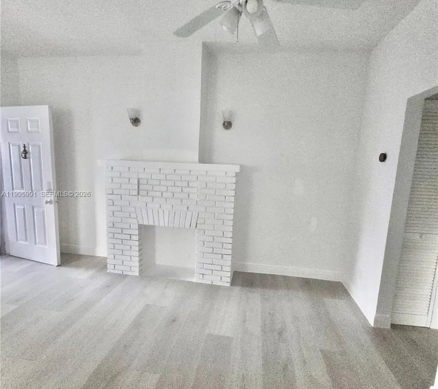 568 SW 3rd St # 566, Miami FL 33130