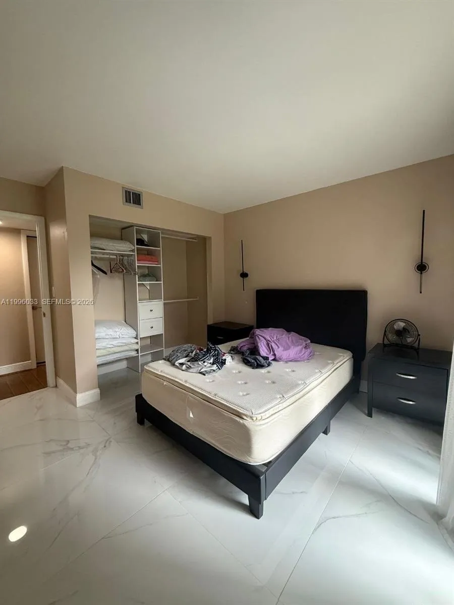 5550 NW 44th St 5550 NW 44th St # 418B, Lauderhill FL 33319