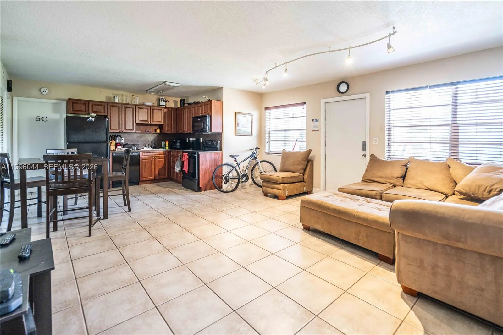 715 NE 6th St # 5A, Fort Lauderdale FL 33304