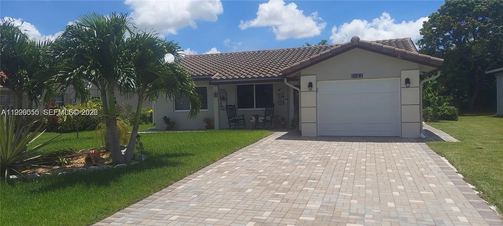 2 bedroom 2 bath for sale at 7008 NW 95th Ter, Tamarac FL 33321