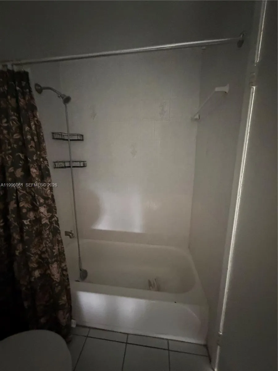 2170 W 60th St # 16205, Hialeah FL 33016