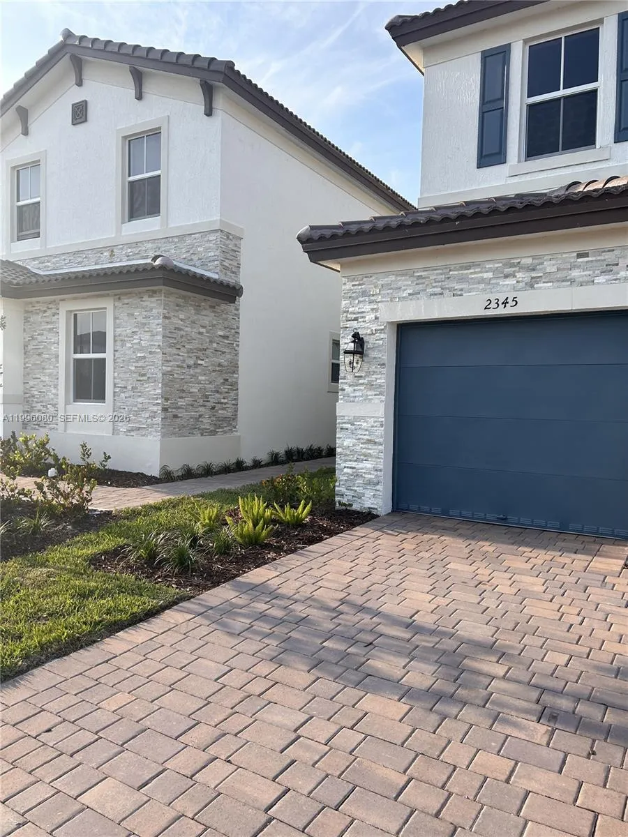 2345 NW 131st Cir # 2345, Miami FL 33167