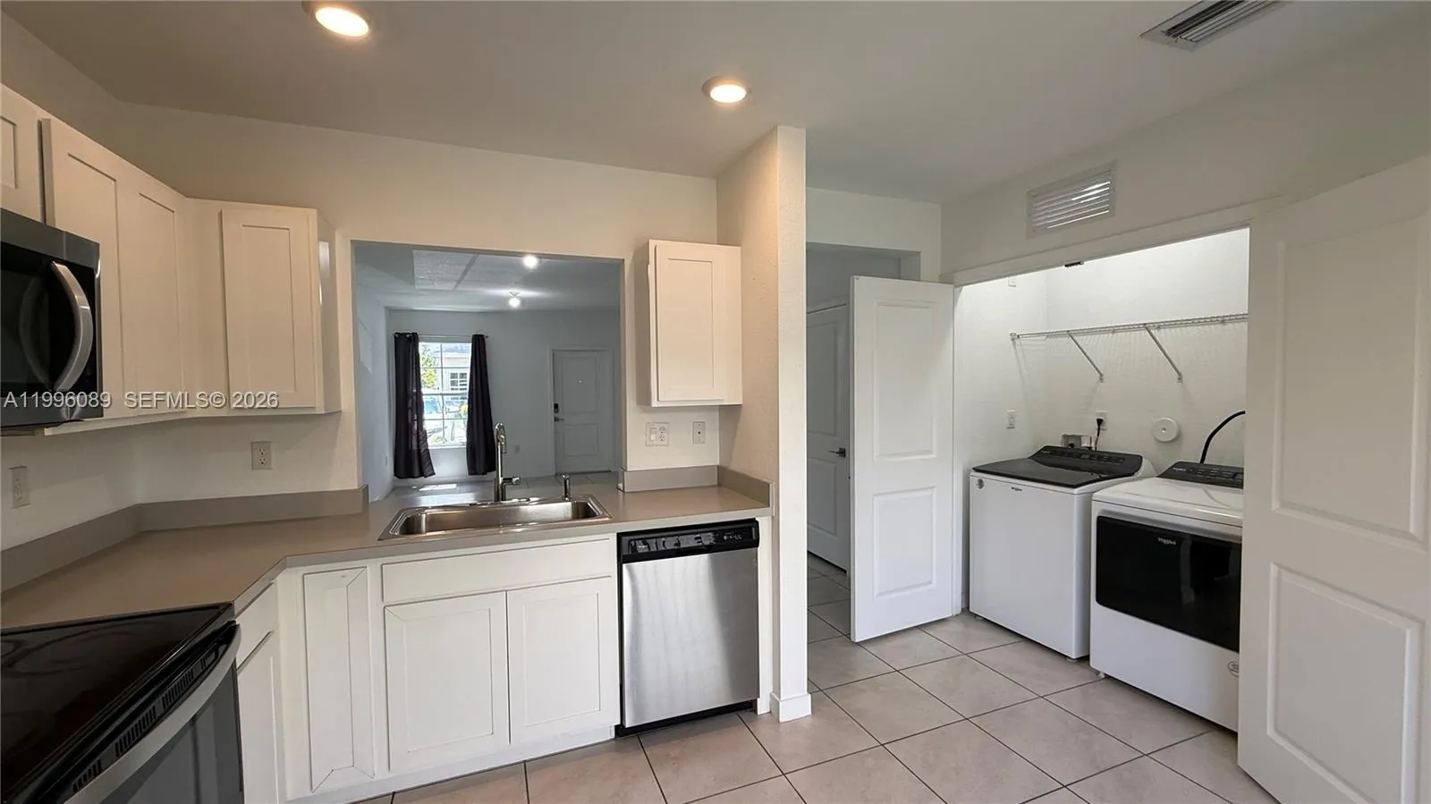 496 NE 5th St, Florida City FL 33034