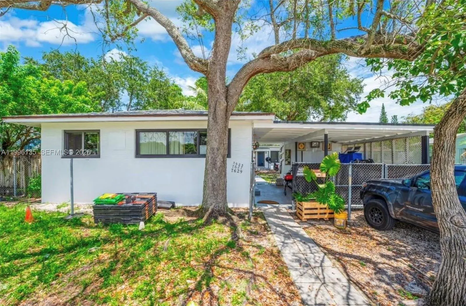 7625 NW 4th Ct, Miami FL 33150