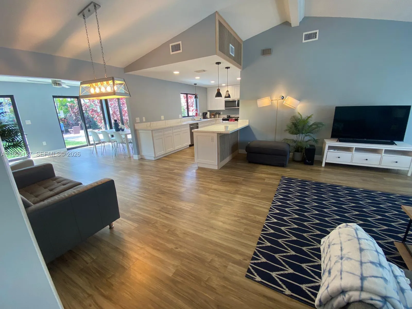 234 Avalon Ave, Lauderdale By The Sea FL 33308