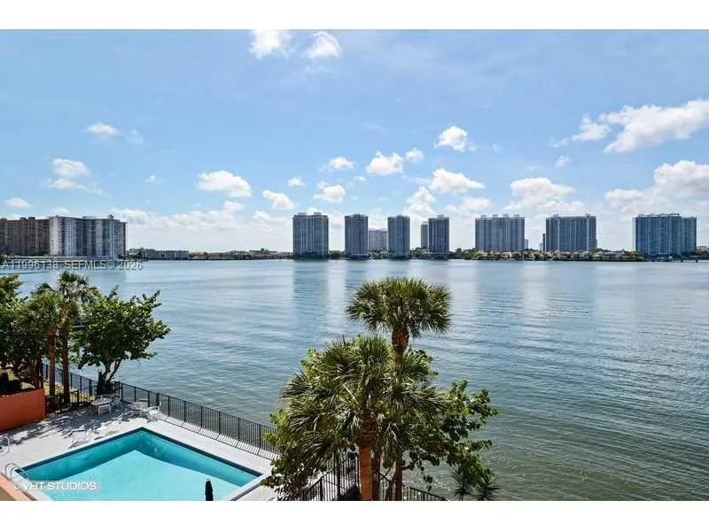 17878 N BAY RD # 307, Sunny Isles Beach FL 33160
