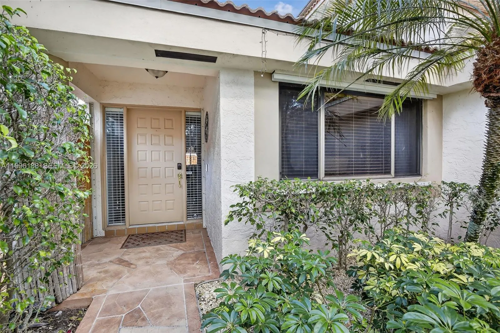 9375 NW 18th Ct, Plantation FL 33322