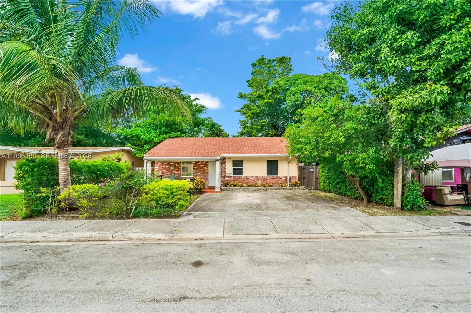 6133 SW 62nd Ter, South Miami FL 33143