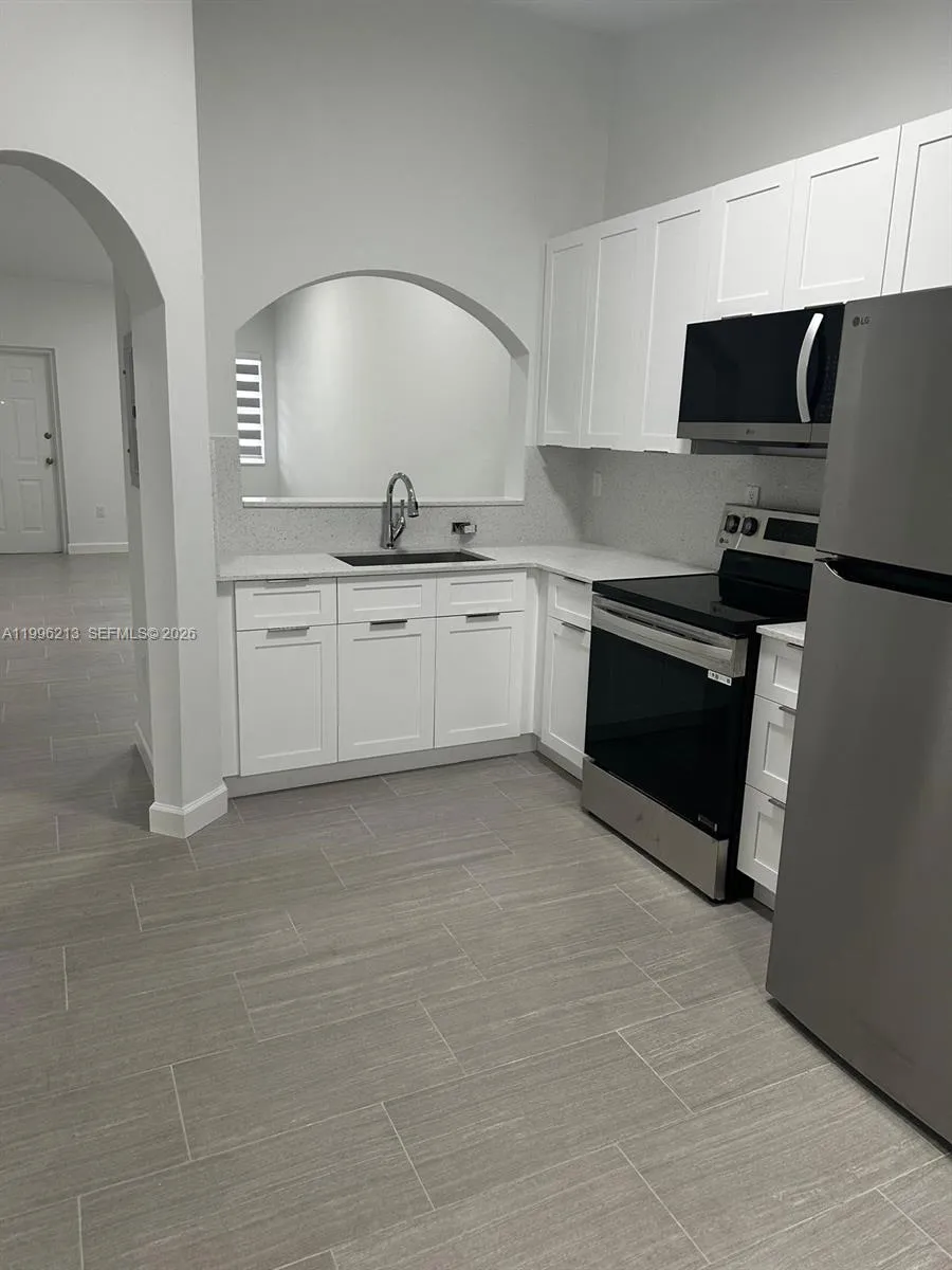 2930 SE 12th Rd # 31, Homestead FL 33035