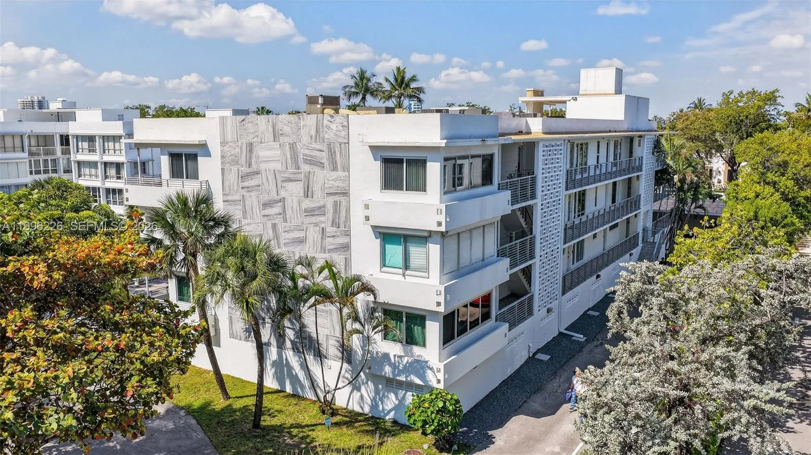10240 Collins Ave # 206, Bal Harbour FL 33154