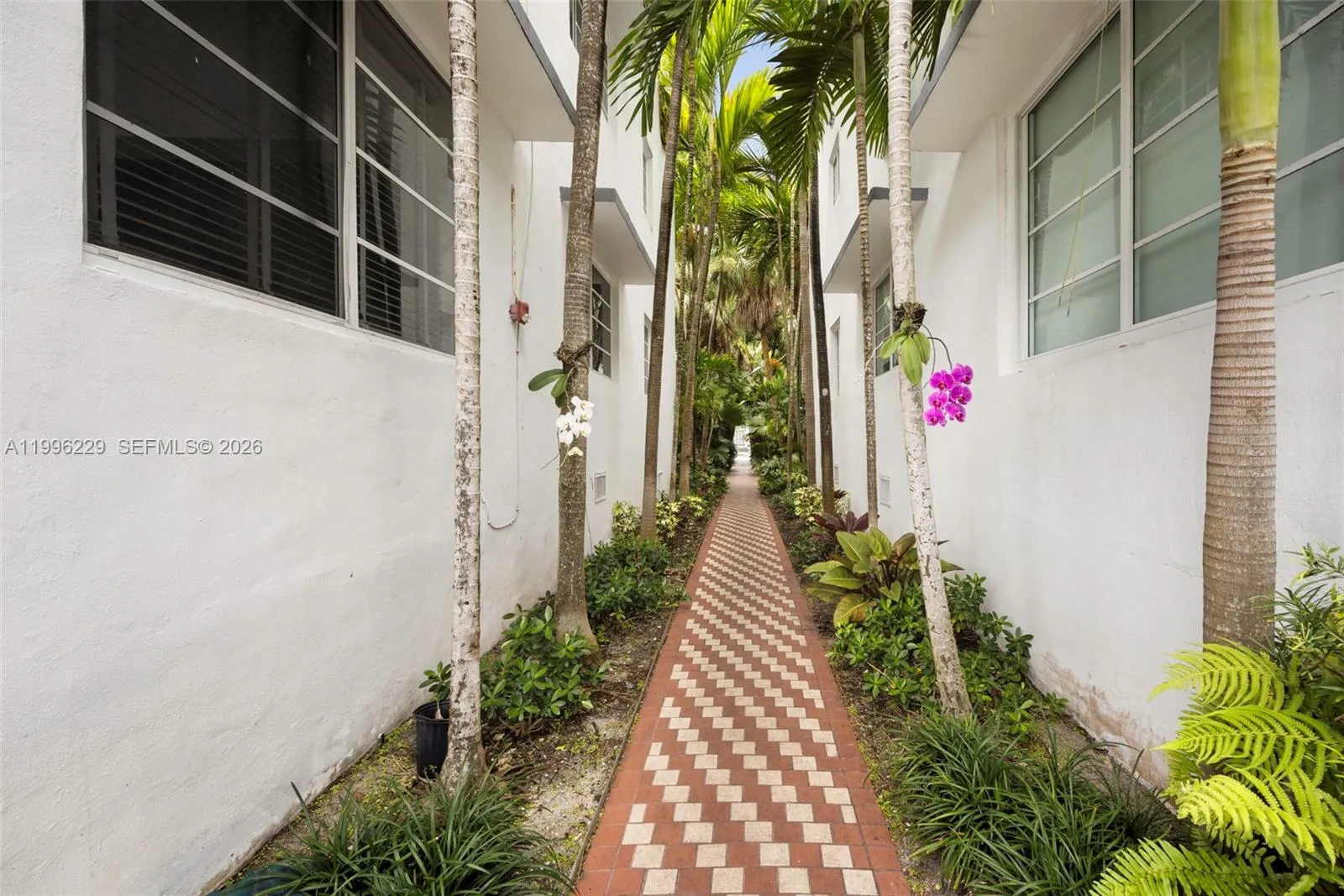3915 N Meridian Ave # 201, Miami Beach FL 33140