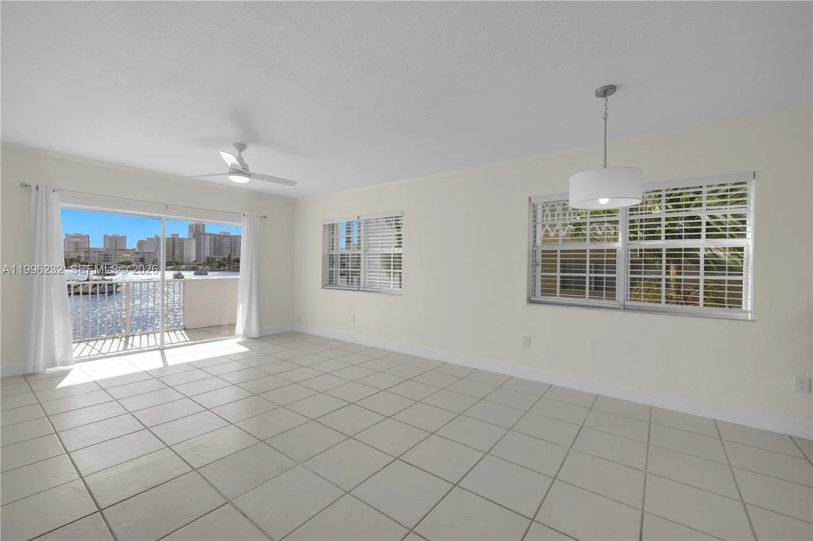 462 Golden Isles Dr # 210, Hallandale Beach FL 33009