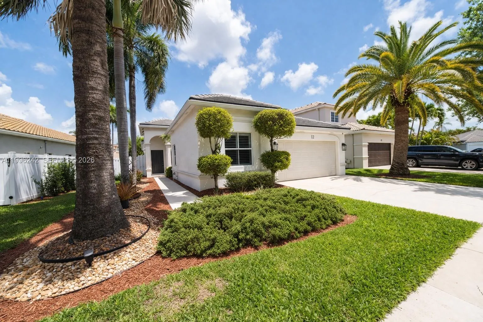 717 Tanglewood Cir, Weston FL 33327