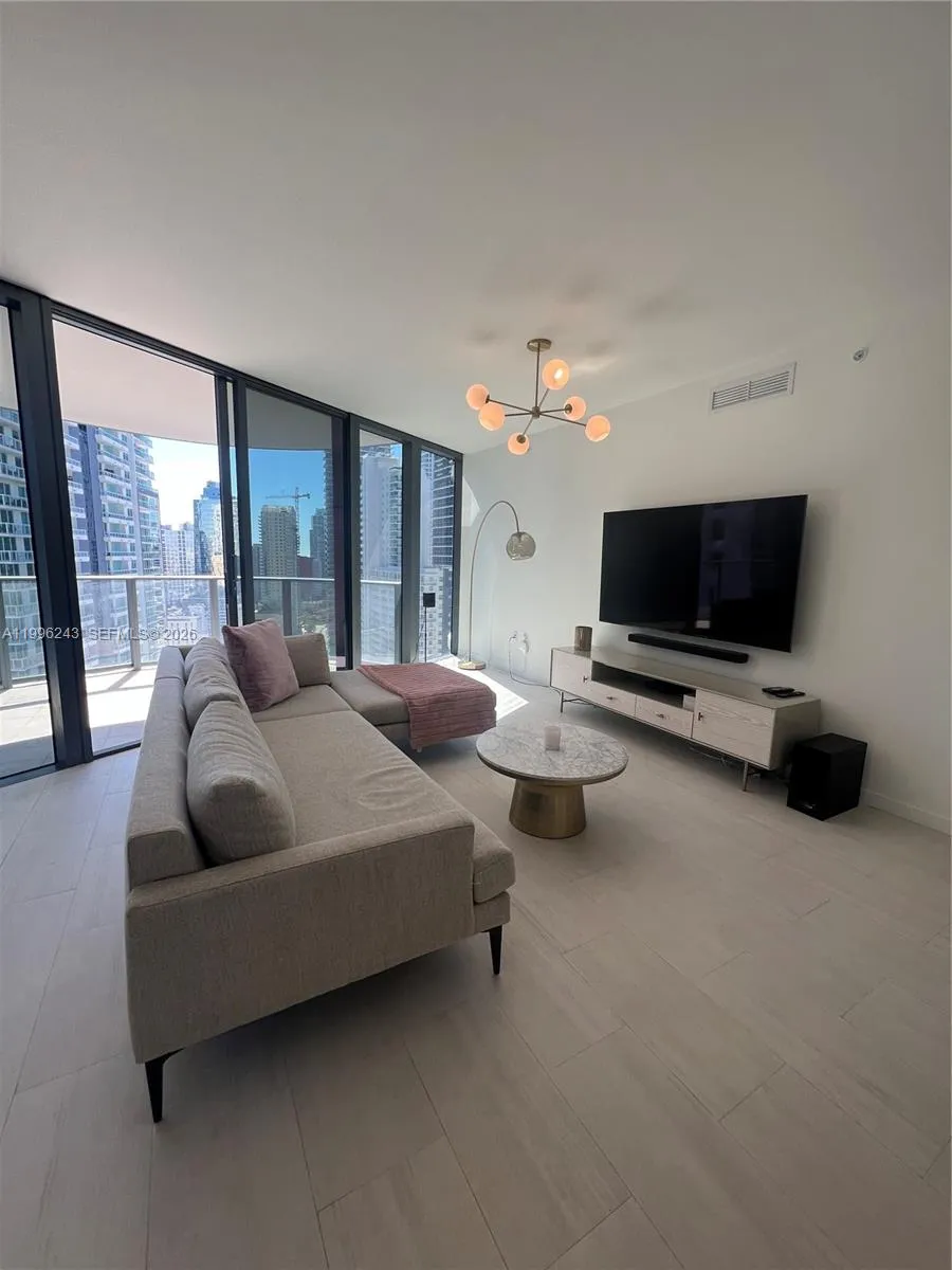 1000 Brickell Plaza # 2701, Miami FL 33131
