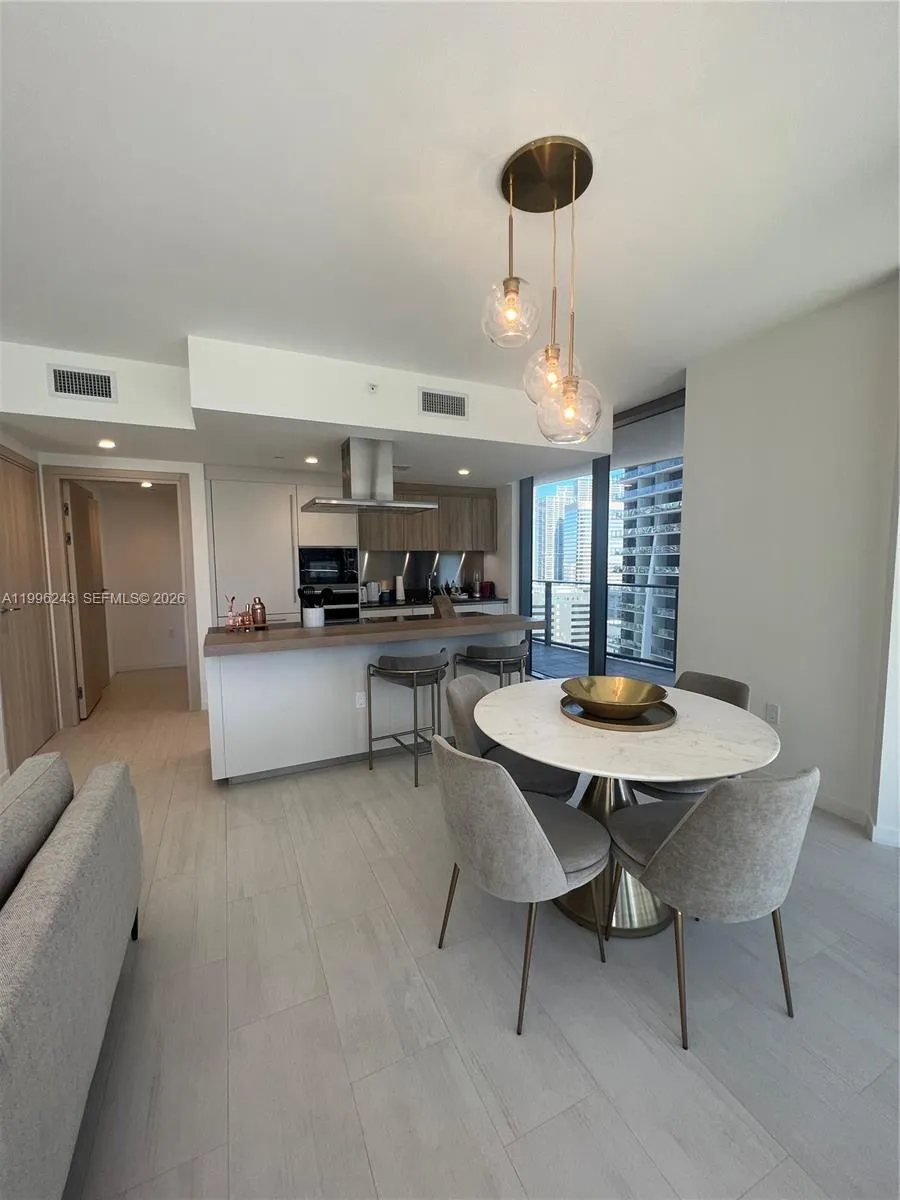 1000 Brickell Plaza # 2701, Miami FL 33131