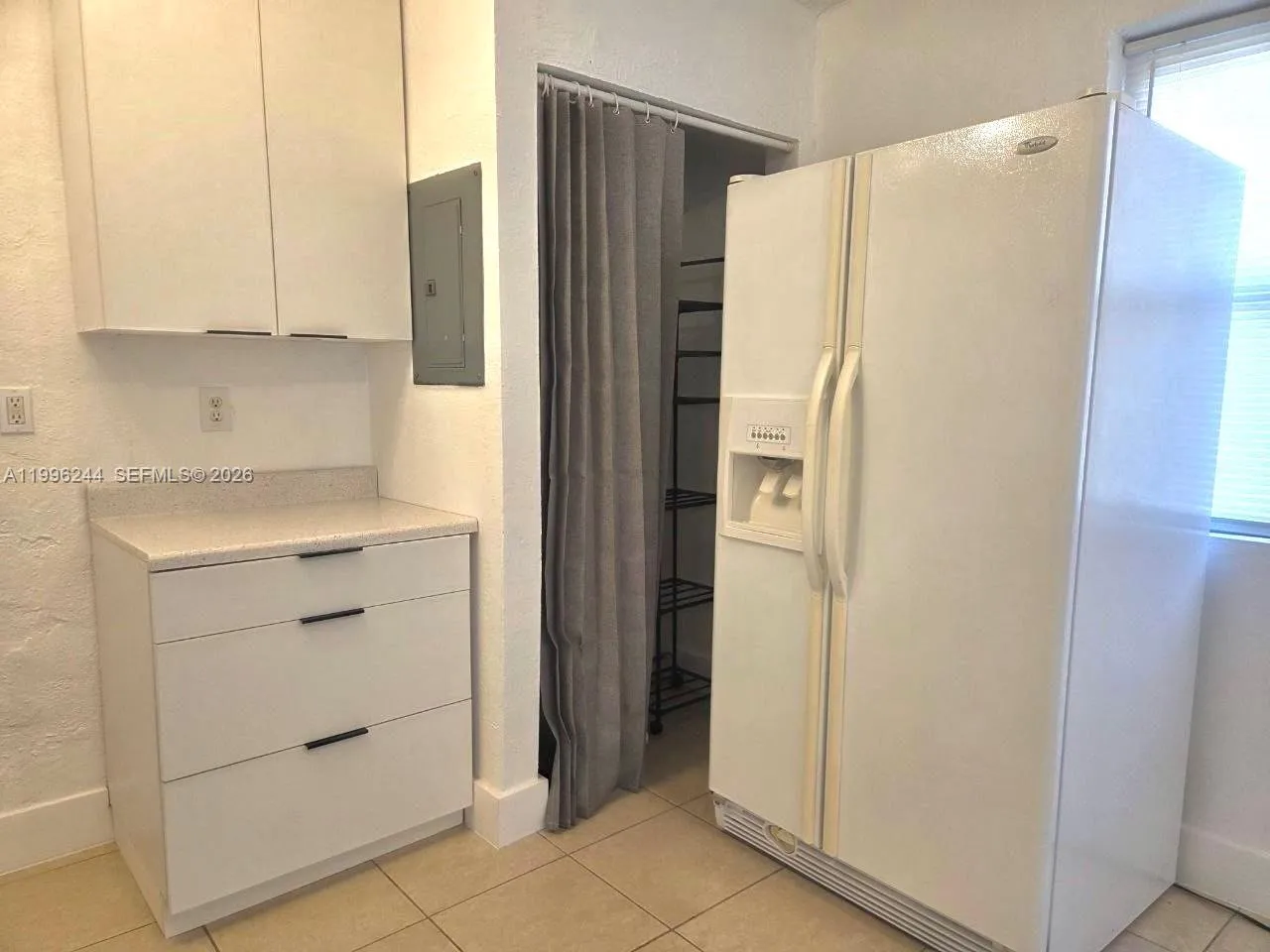 34 SW 6th Ave # 4, Dania Beach FL 33004