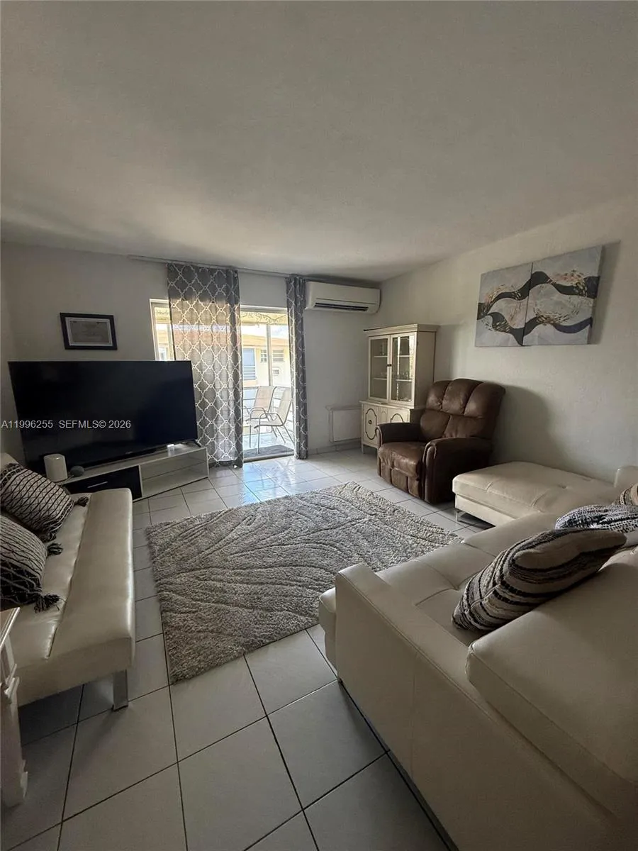 17050 NE 14th Ave # 315, Miami FL 33162