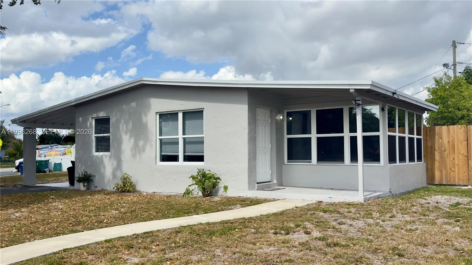 3481 NW 5th St, Lauderhill FL 33311