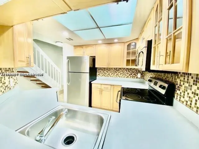 5200 NW 31st Ave # 32, Fort Lauderdale FL 33309