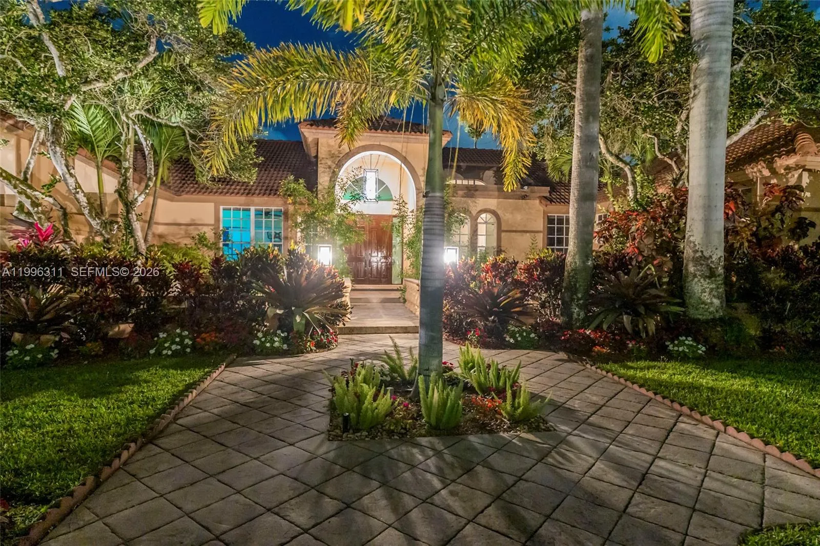 5328 E Leitner Dr, Coral Springs FL 33067