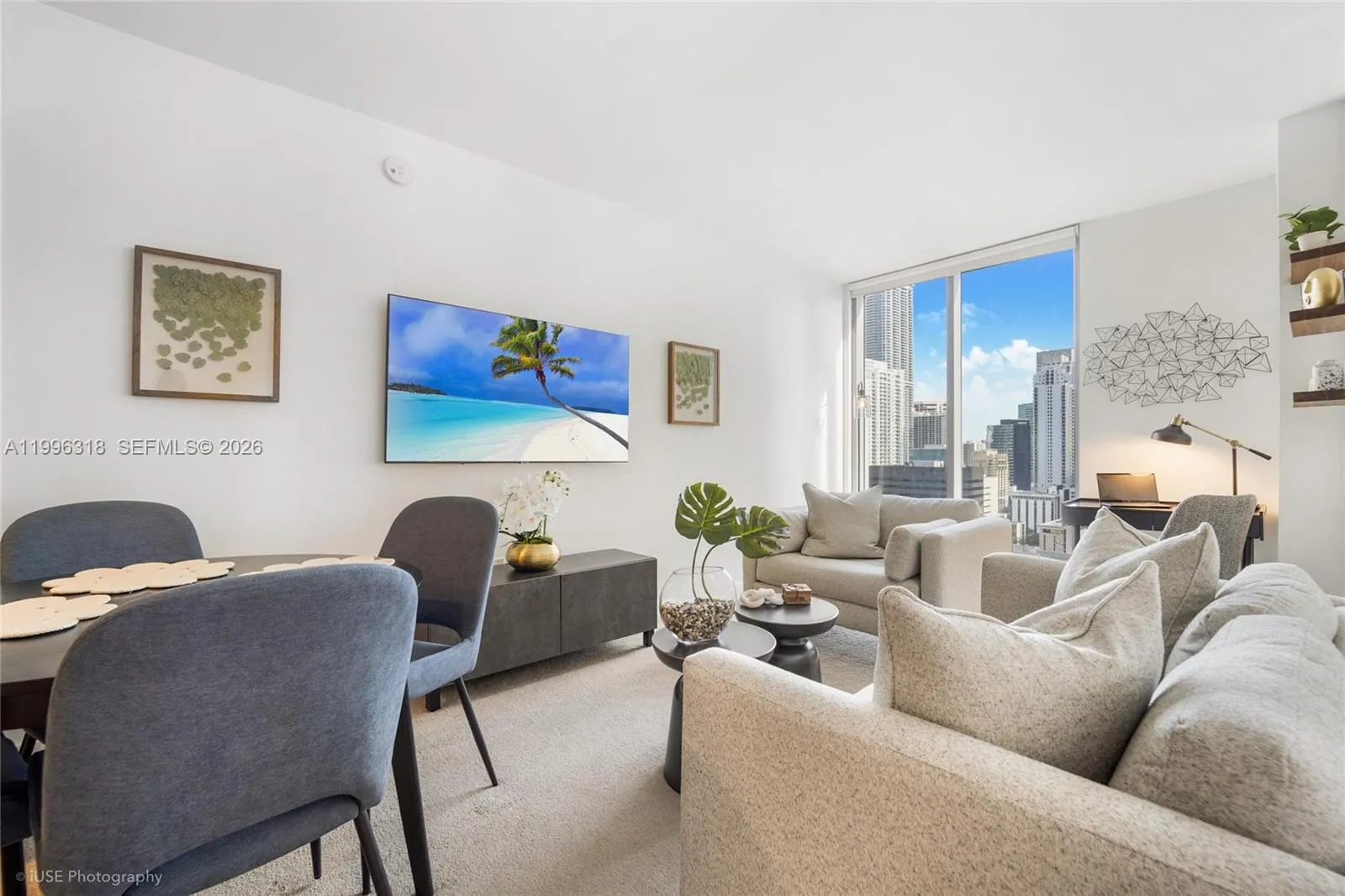 31 SE 6th St # 2703, Miami FL 33131