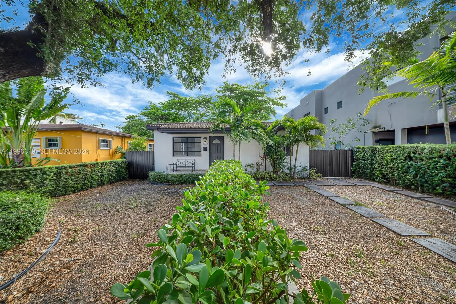 3033 Hibiscus St, Miami FL 33133