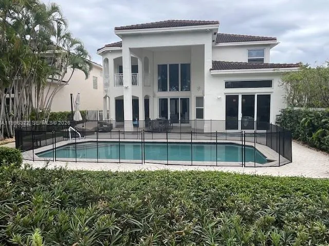 19420 NE 17th Ave, Miami FL 33179