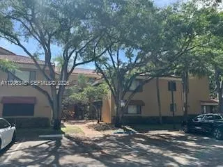 15485 N Miami Lakeway N # 2, Miami Lakes FL 33014