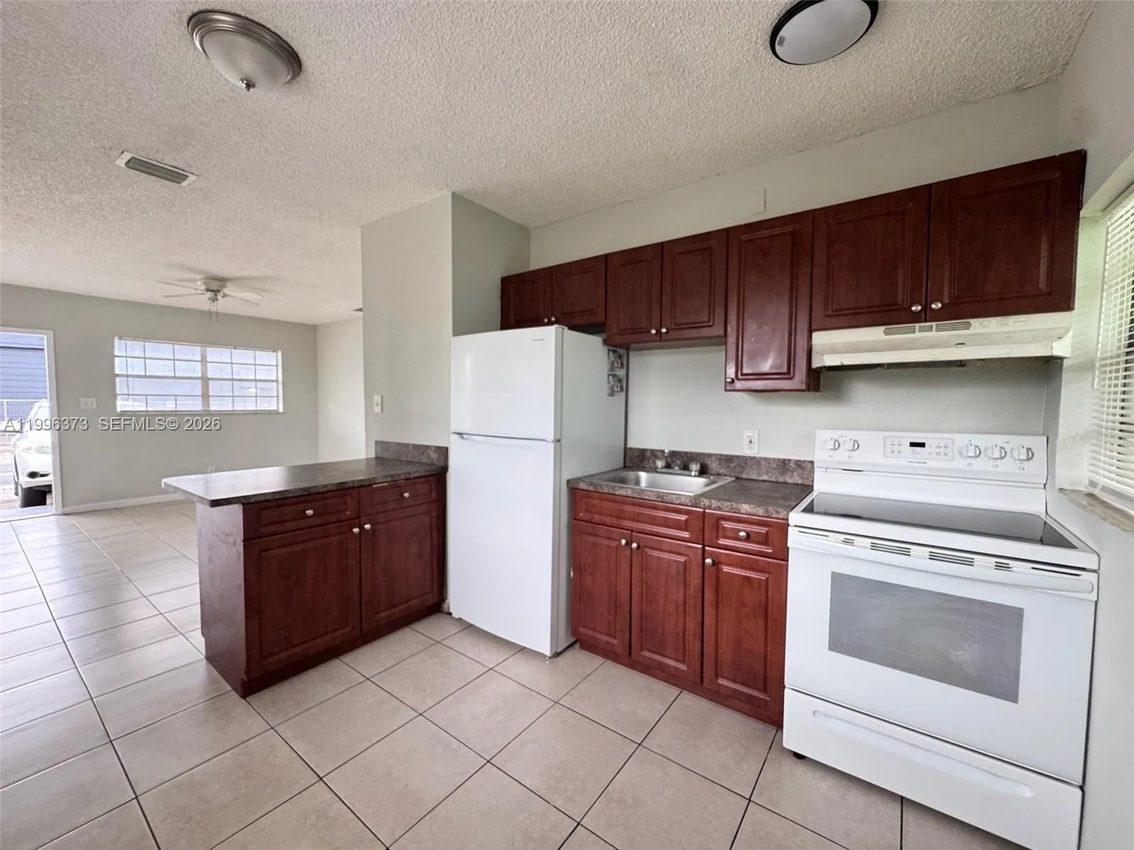 990 Phippen Waiters Rd # 2, Dania Beach FL 33004