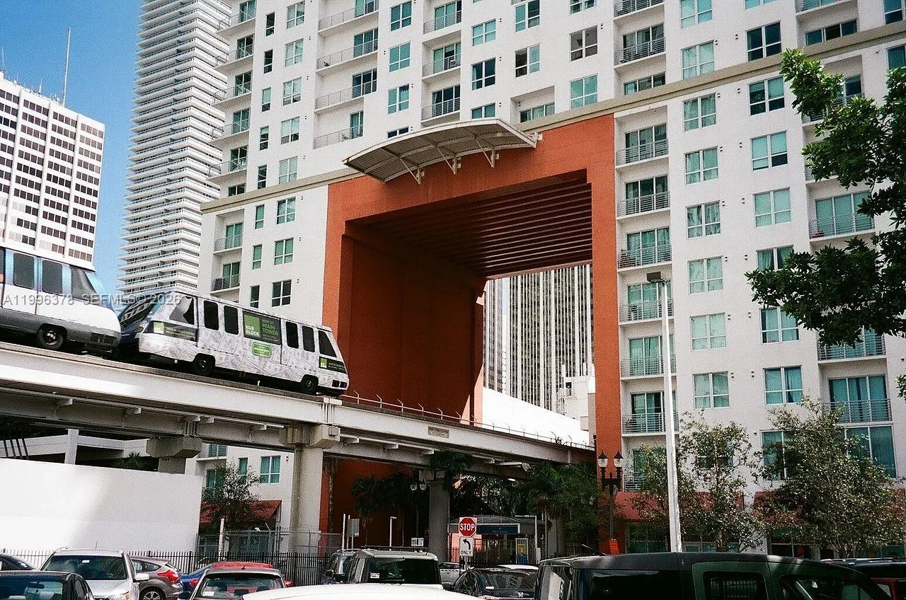 133 NE 2nd Ave # 1011, Miami FL 33132