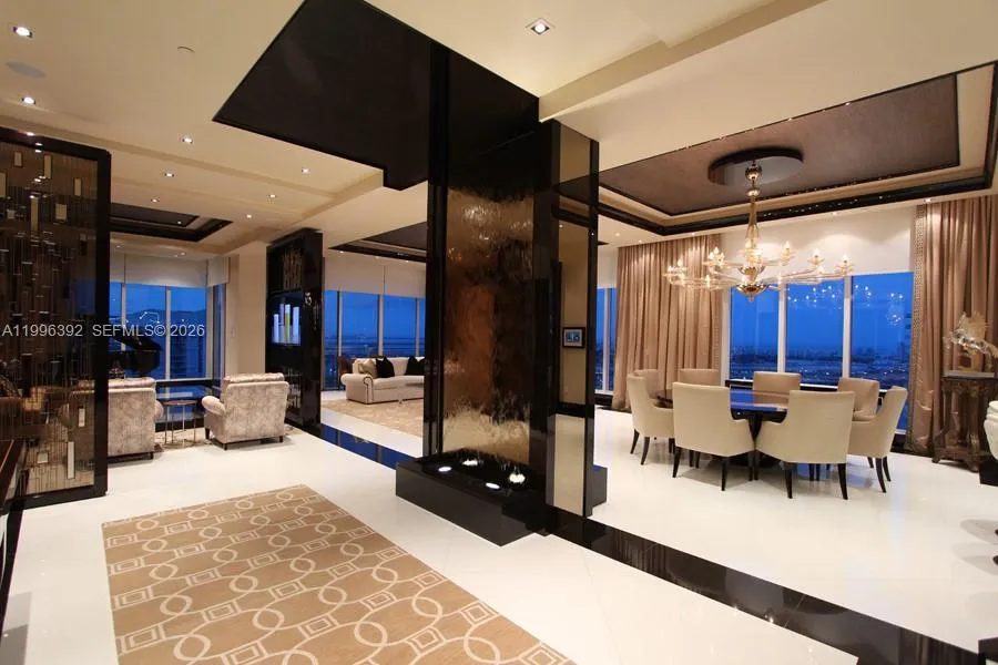 900 Brickell Key Blvd, Miami FL 33131