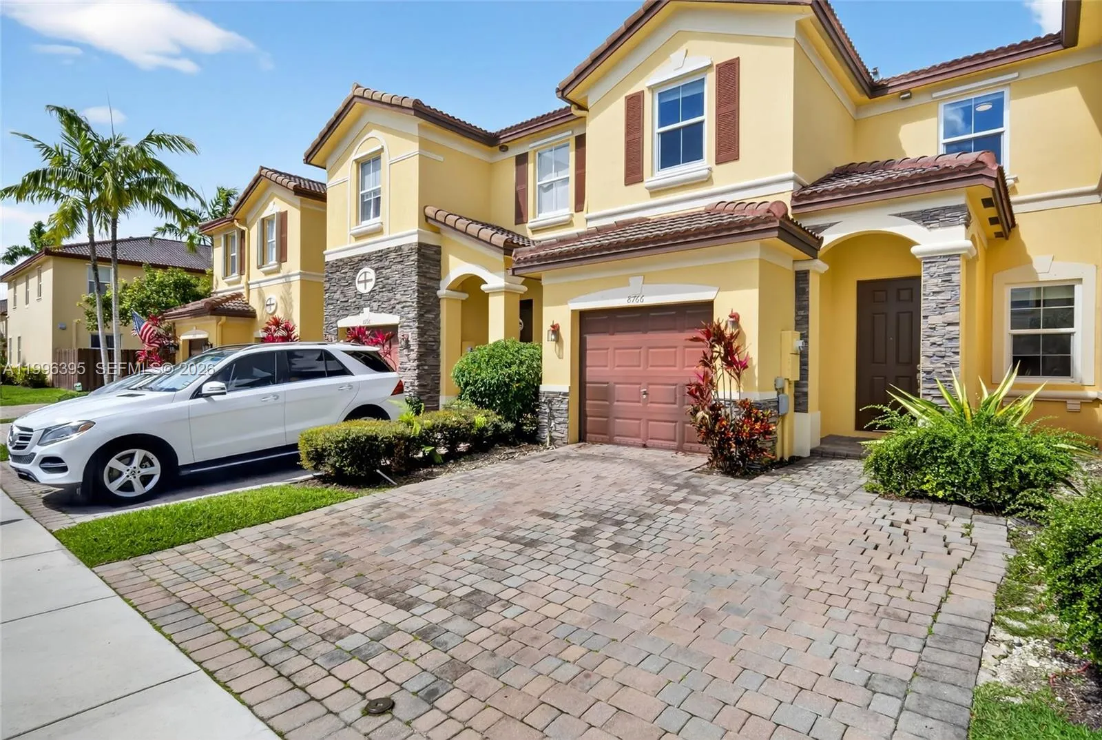 8766 NW 112th Path, Doral FL 33178