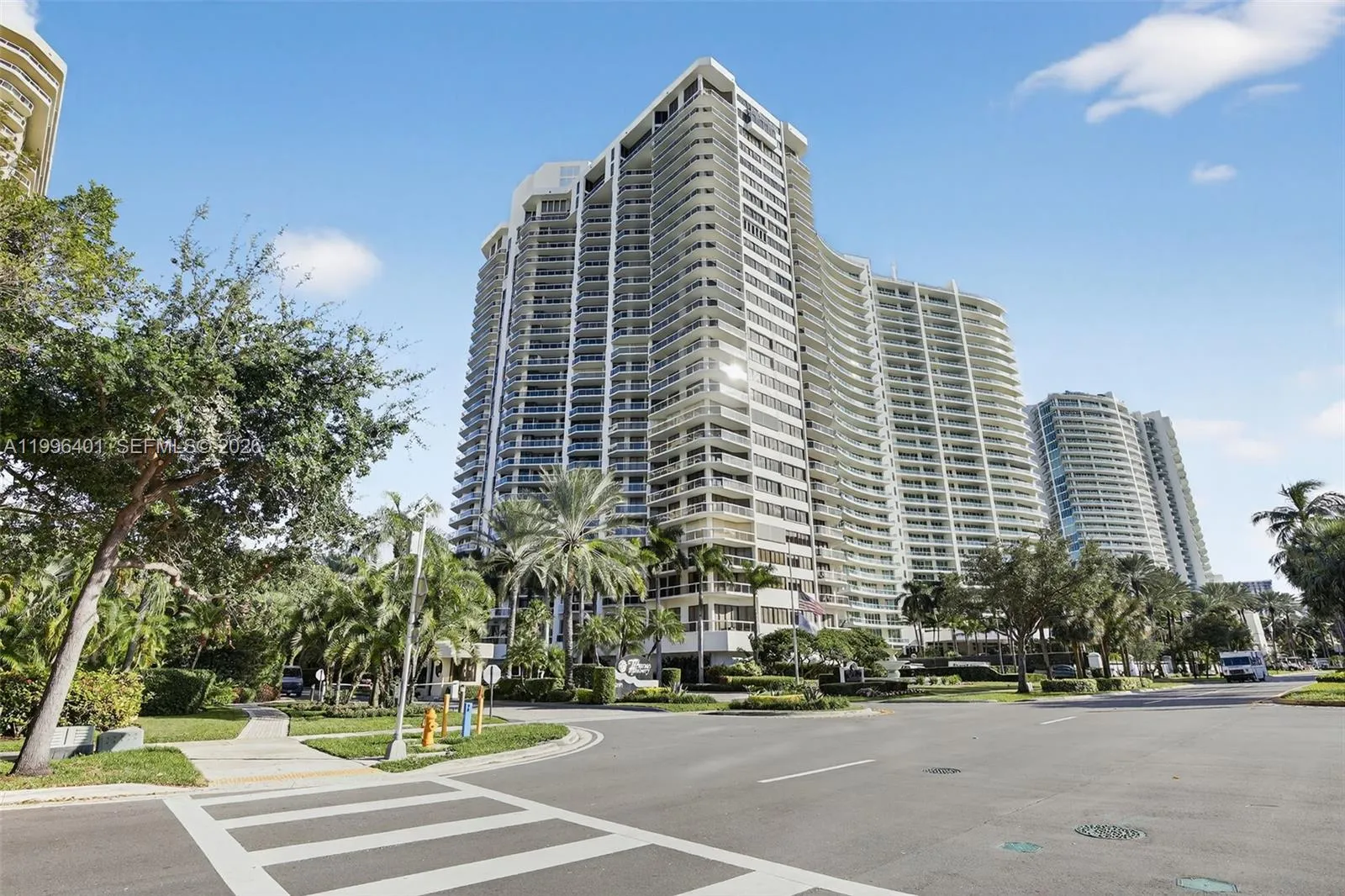 20185 E Country Club Dr # 204, Aventura FL 33180