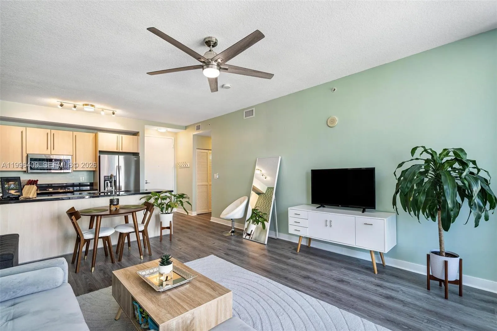 1111 SW 1st Ave, Miami FL 33130