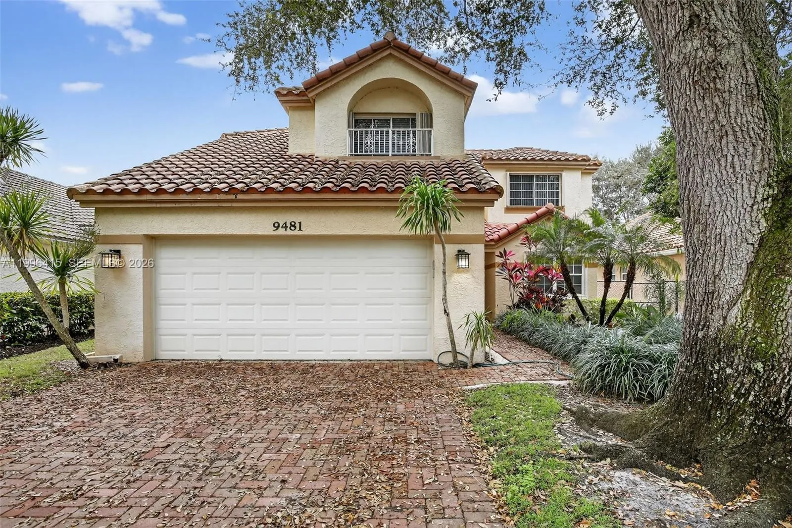 9481 Oak Grove Cir, Davie FL 33328