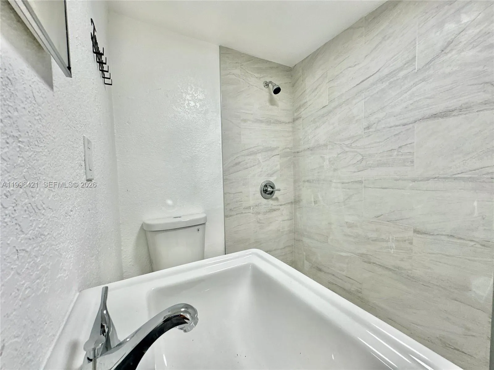 5903 SW 26th Ter #2 # 2, West Park FL 33023