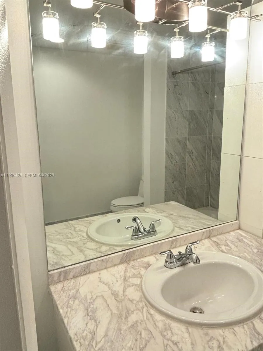253 NE 2nd St # 222, Miami FL 33132